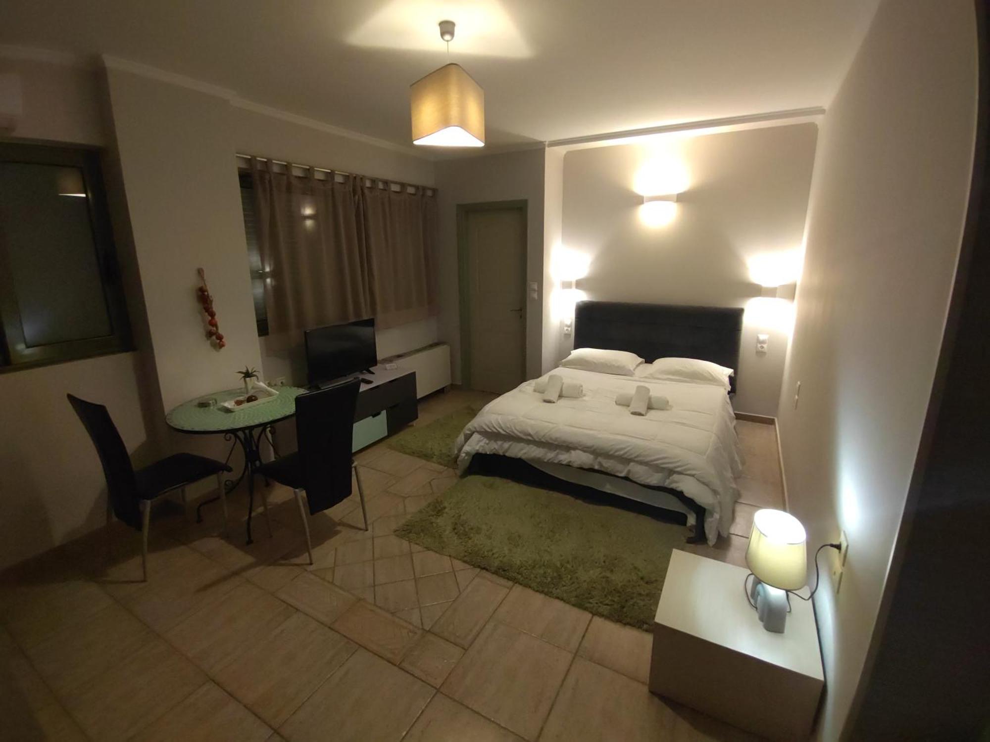 Apartment - Fully Equiped. Ideal For Couples Patras