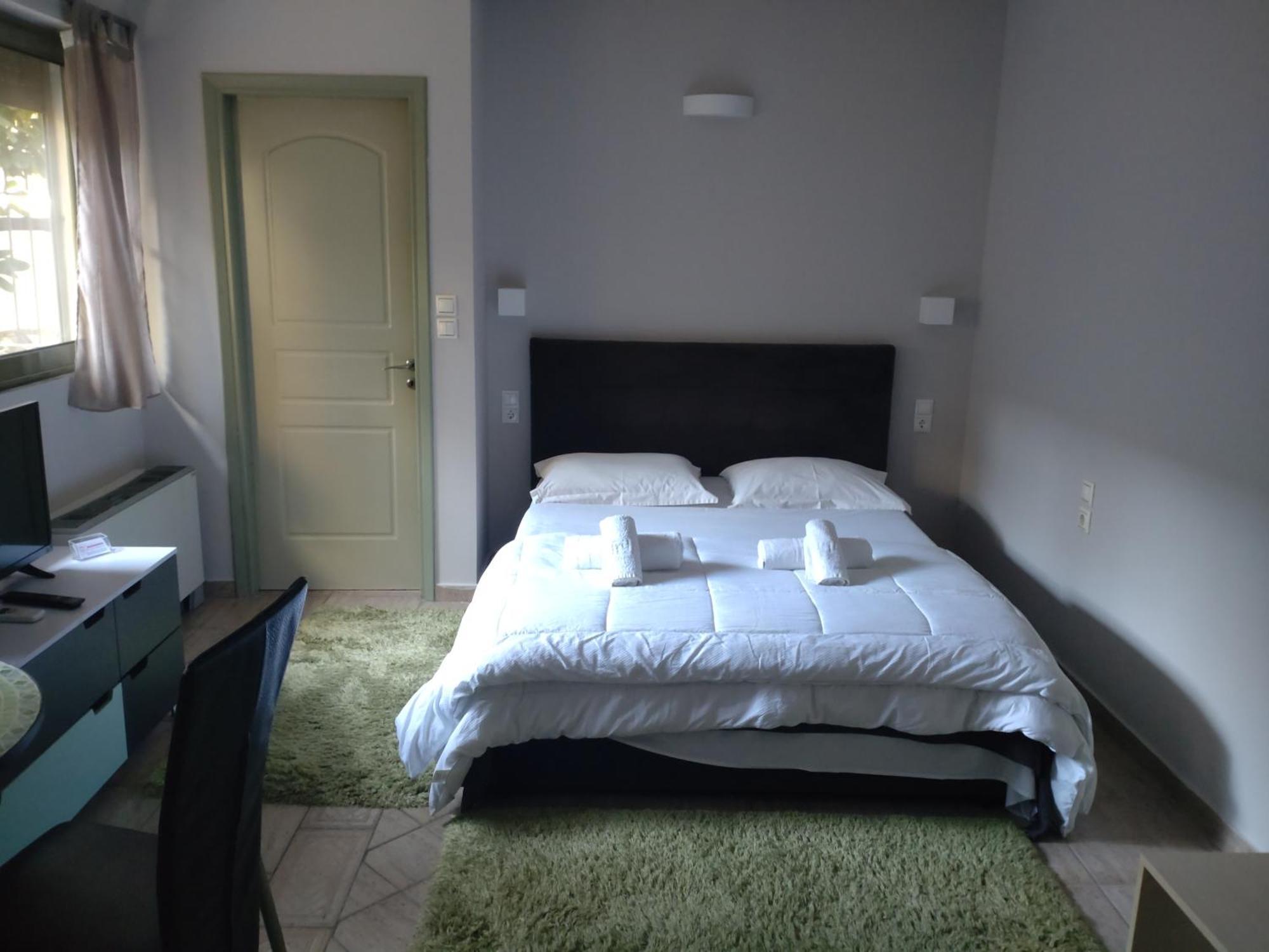 - Fully Equiped. Ideal For Couples *