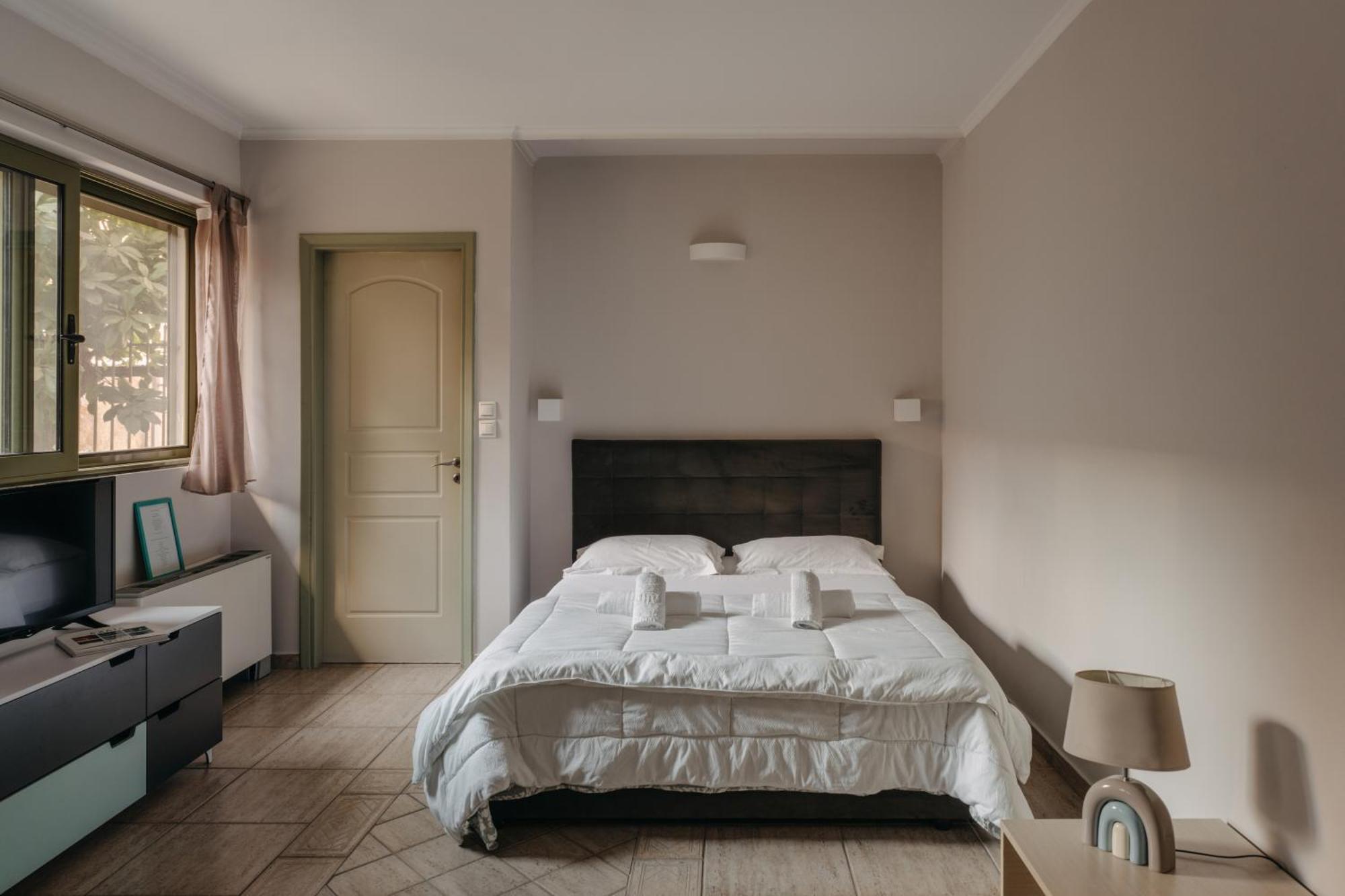 - Fully Equiped. Ideal For Couples Apartment Patras