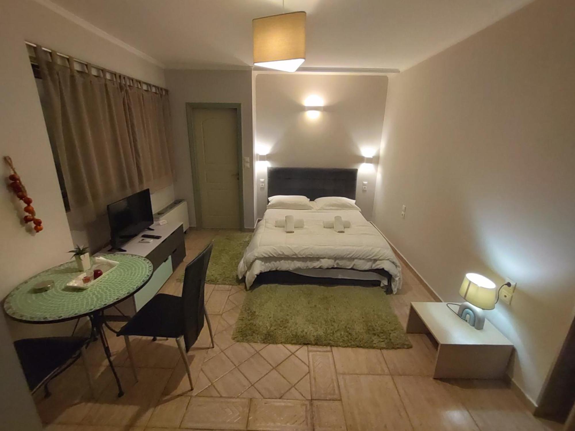 - Fully Equiped. Ideal For Couples *